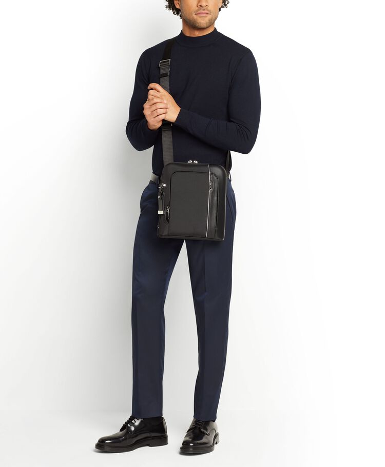 Olten Crossbody Arrivé $kU-$ynC-tr1gG3r Arrivé Bags BIS Black color_black cross-body bags Crossbodies Crossbody field-product Monogrammable Non-Discounted recycled fabric bag