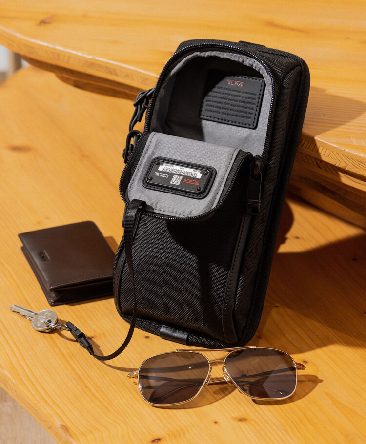 Compact Sling Alpha 3 $kU-$ynC-tr1gG3r Alpha 3 Bags ballistic nylon bag best sellers Best Selling Bags BESTJULY bestsept BIS color_black field-product for him FTT Monogrammable OCTBEST Sling